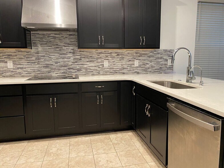 Building Photo - 1470 Lone Feather Trail