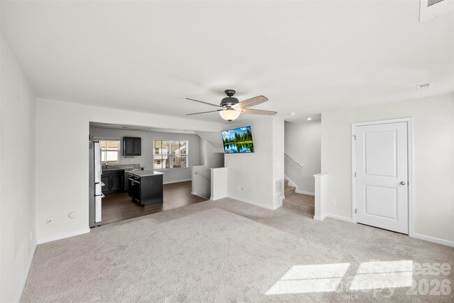 Building Photo - 708 Dillon Wy