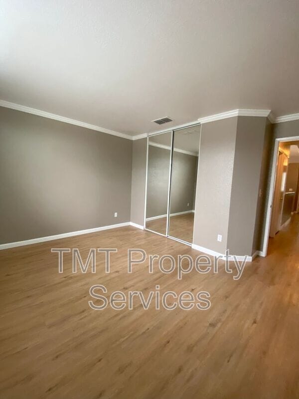 Building Photo - 8966 Forked Creek Way