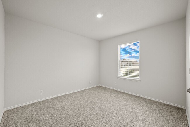 Building Photo - 5339 Trinity Run