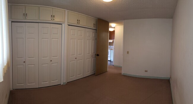 Building Photo - 2015 Lime St