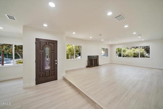Building Photo - 838 Highland Ave