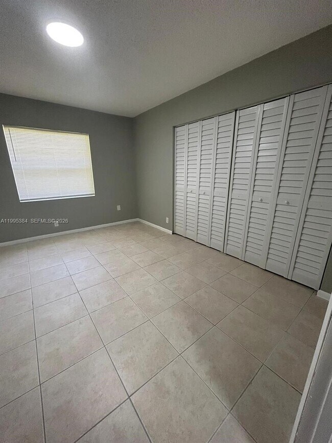 Building Photo - 11542 NW 44th St