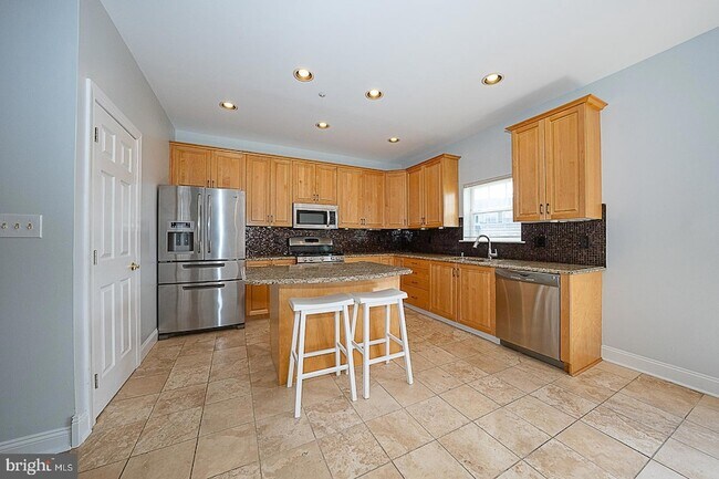 Building Photo - 757 Whitetail Cir