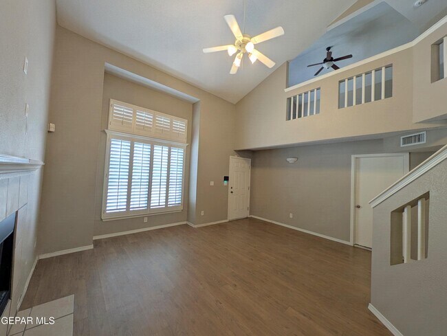Building Photo - 12145 Sun Arbor Pl