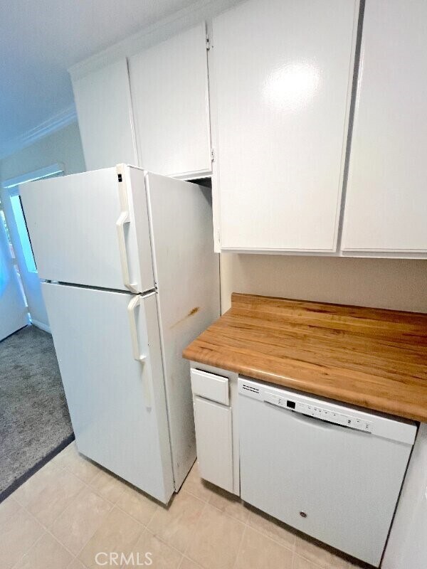 Building Photo - 248 W Avenida Palizada