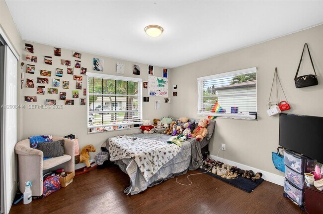 Building Photo - 10850 Eureka St