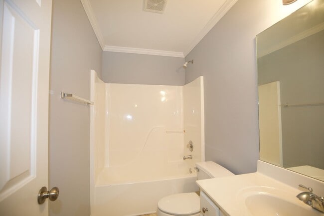 Building Photo - 7897 The Lakes Point