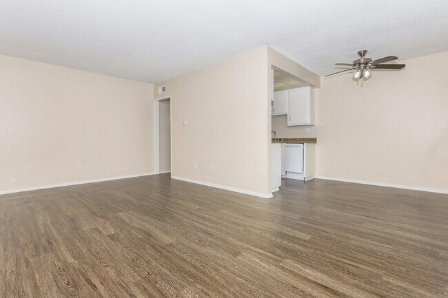 Building Photo - Casa Bonita Apartment Homes