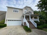 Building Photo - Stunningly Beautiful Former Model Home!