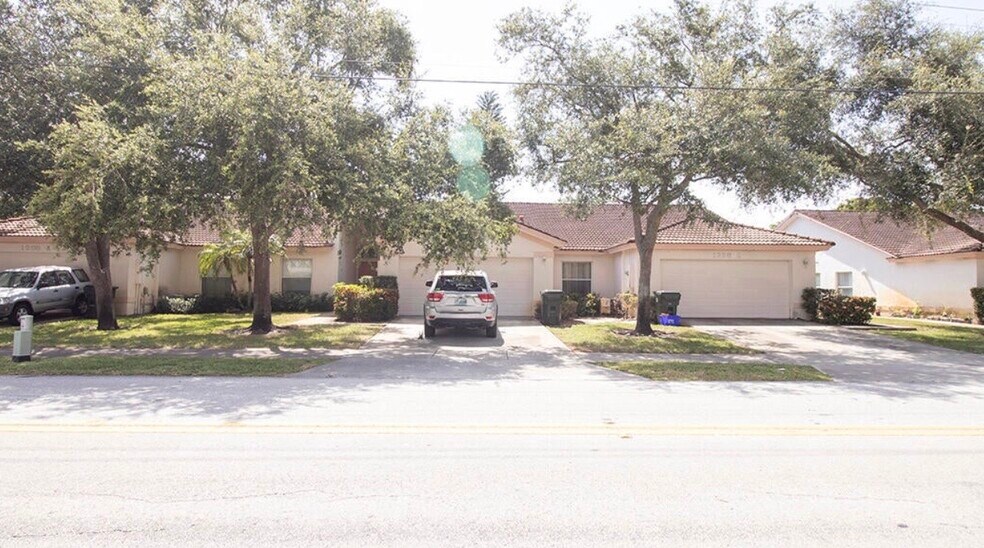 Building Photo - 1220 NW 15th Ave
