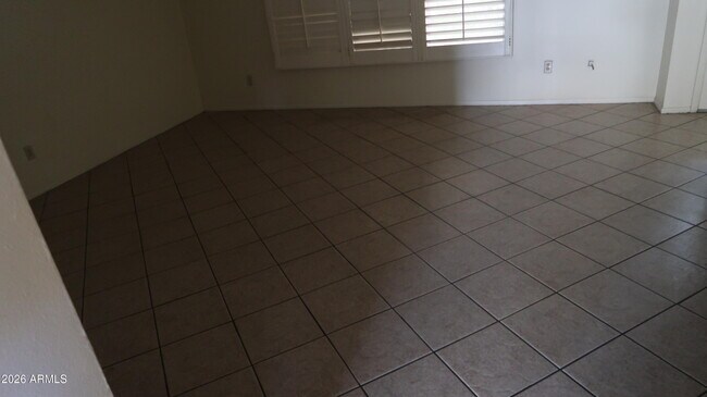 Building Photo - 1627 W Hazelwood St