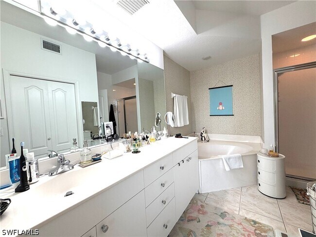 Building Photo - 2377 Ravenna Blvd