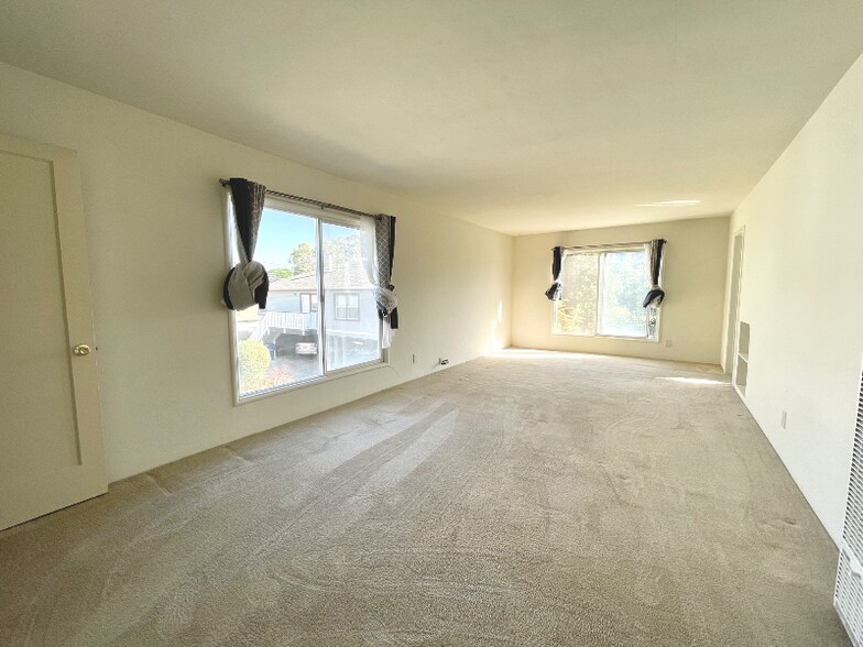 Building Photo - 1609 Santa Clara Ave