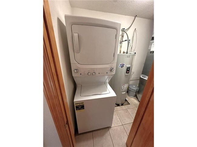 Building Photo - 1279 Pinewood Trail