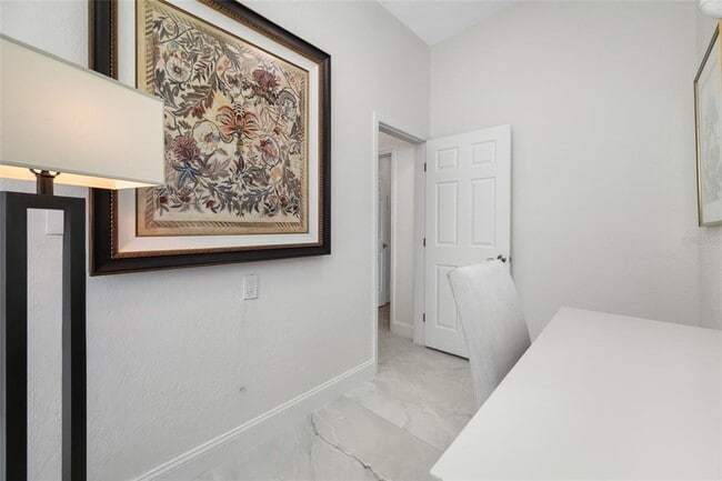 Building Photo - 540 59th Ave