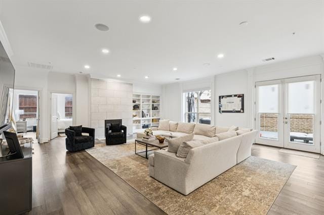 Building Photo - 6605 Bandera Ave