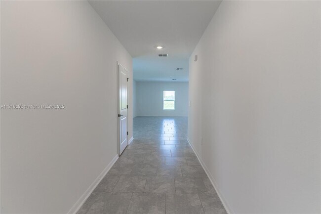 Building Photo - 934 Cattleman St