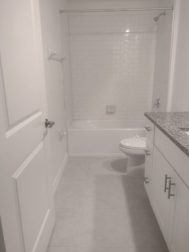 Building Photo - Bartow Rental Home!