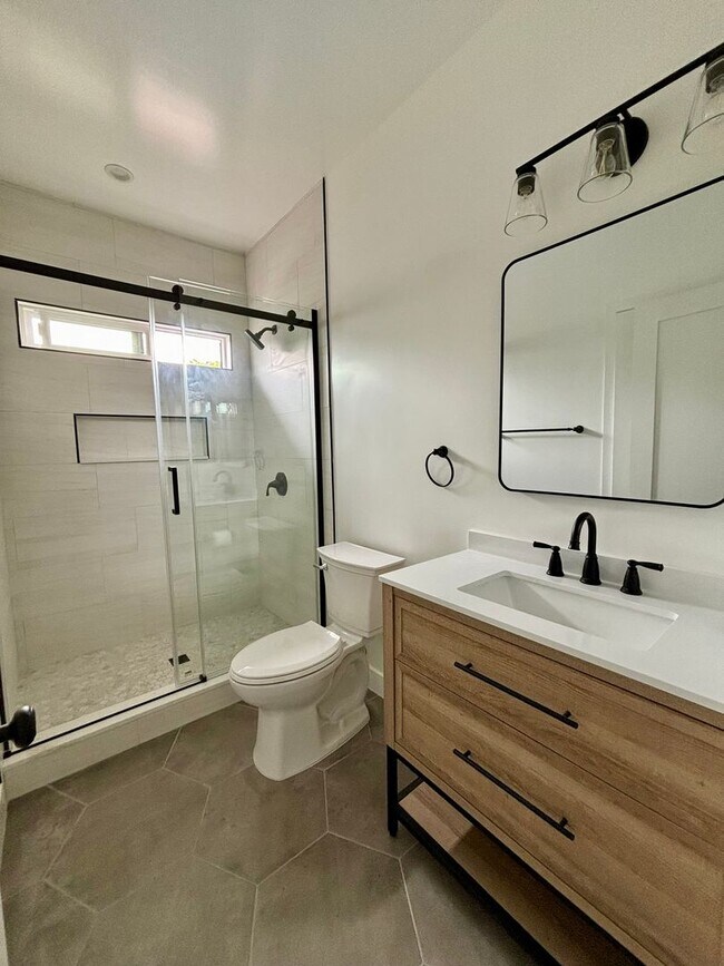 Building Photo - 212 - Carpinteria Asset Mgmt LLC (Walnut duplex)