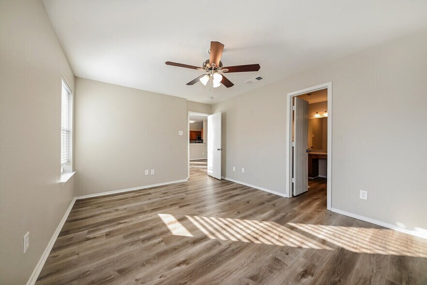 Building Photo - 1326 Misty Dr