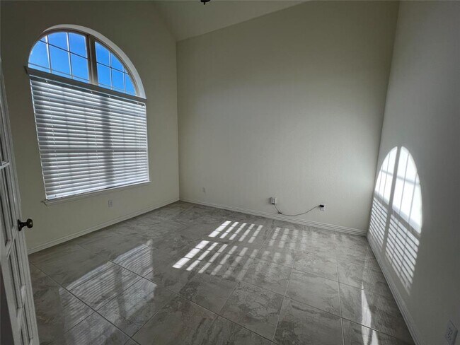 Building Photo - 345 Fannin Battleground Ln