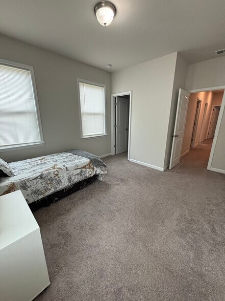 Bedroom 5 - 719 Saffron Blvd