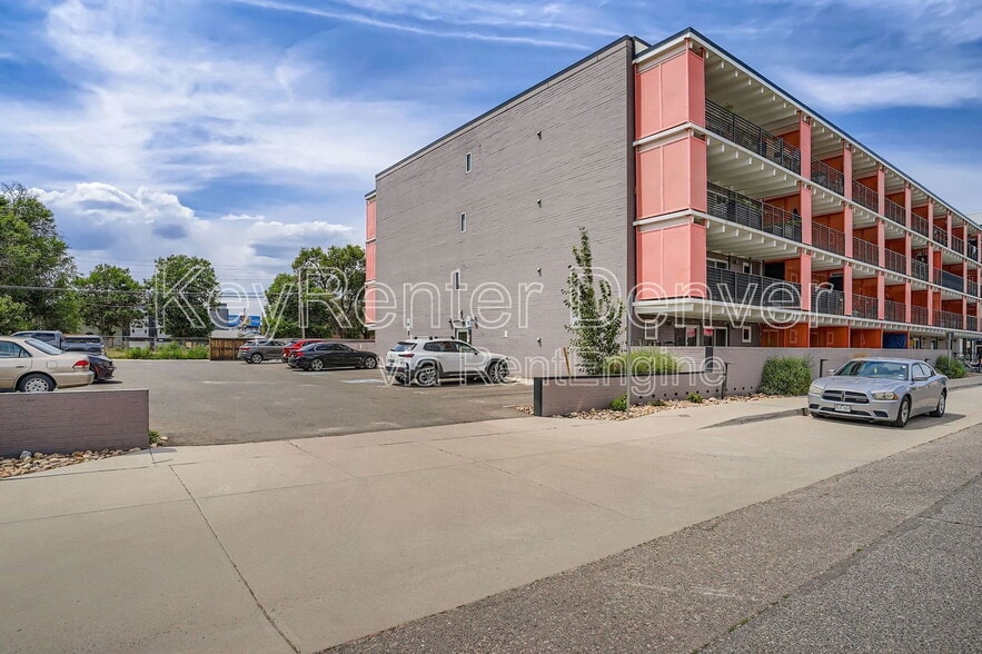 Building Photo - 1495 Vrain St