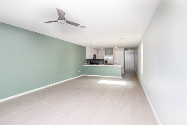 Building Photo - 14852 N Ascot Bnd Cir