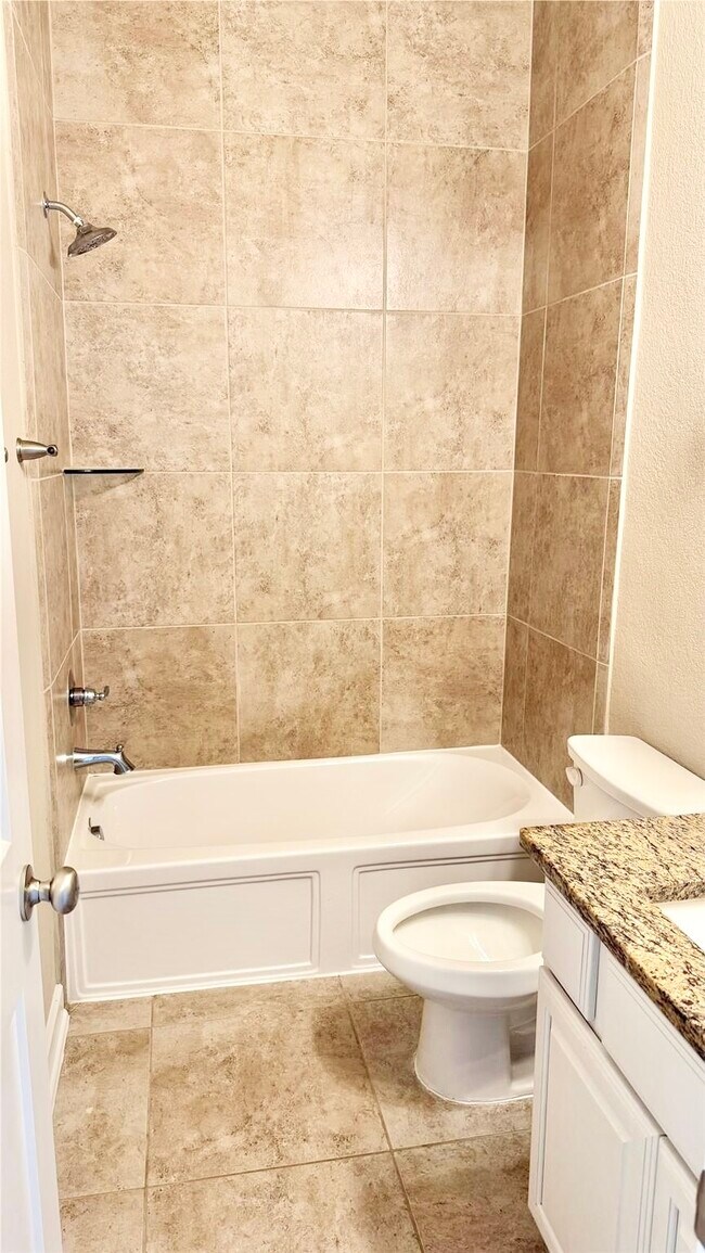 Building Photo - 16018 Muster Oak Dr