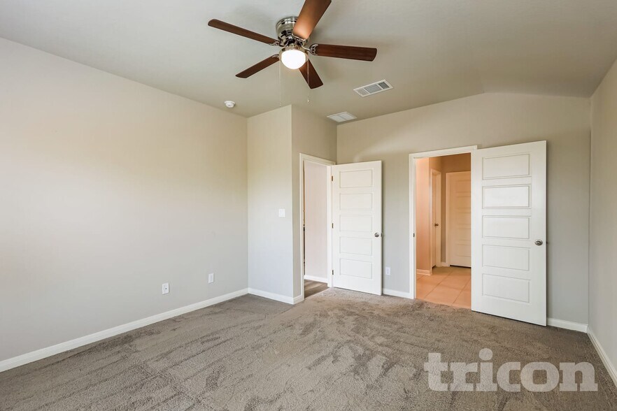 Building Photo - 5818 Nyla Wy