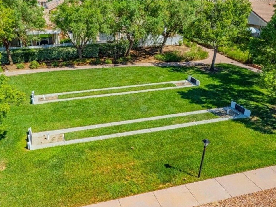 Building Photo - 26805 China Dr