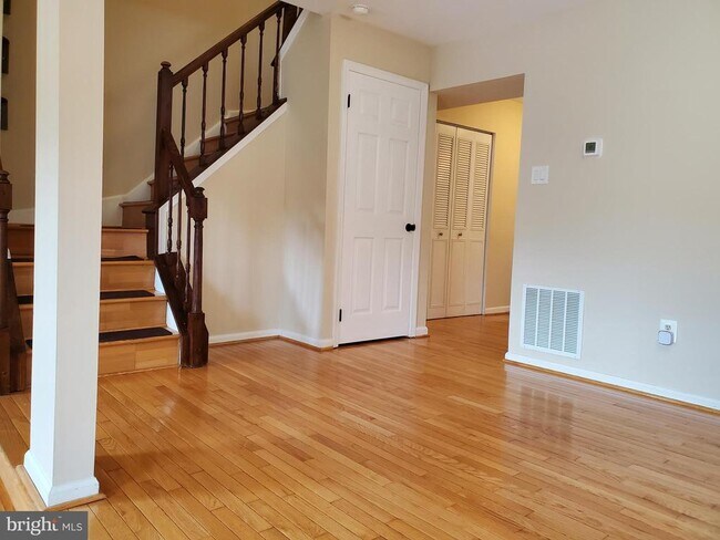 Building Photo - 14920 Forest Landing Cir