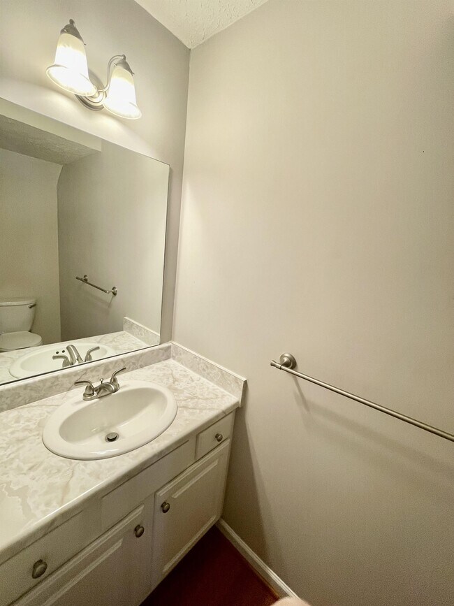 Building Photo - 1069 Blue Ridge View Cir