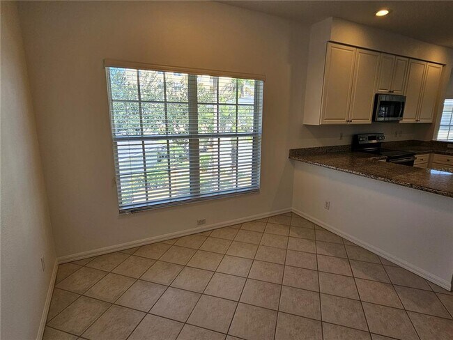 Building Photo - 291 Hidden Bay Dr