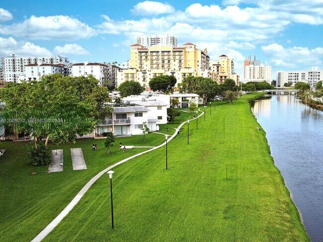 Building Photo - 7324 SW 82nd St