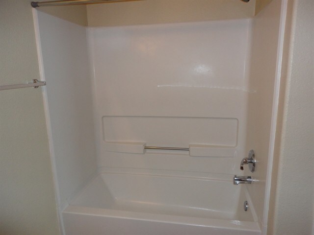 Building Photo - 5068 Westfield Dr NE