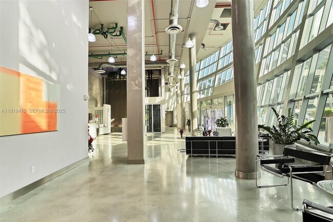 Building Photo - 3029 NE 188th St