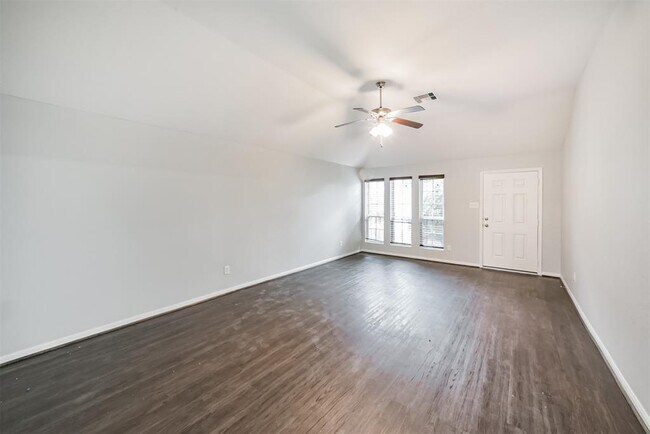 Building Photo - 14906 Twilight Knl Trl