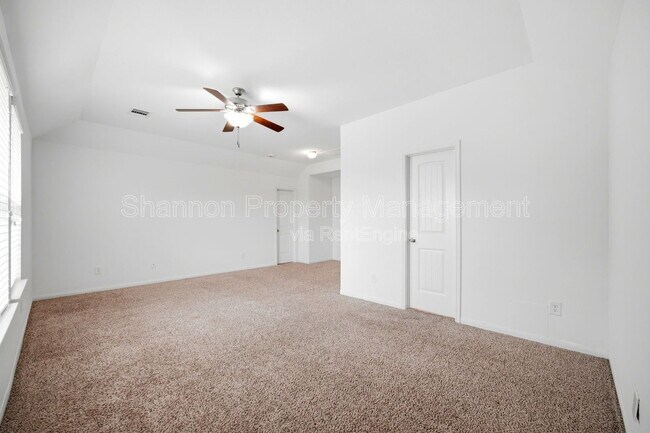 Building Photo - 10322 Urban Oak Trl