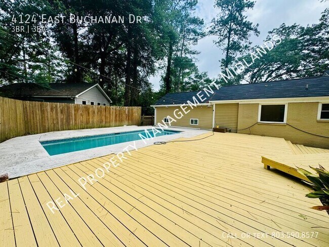 Building Photo - 4124 E Buchanan Dr