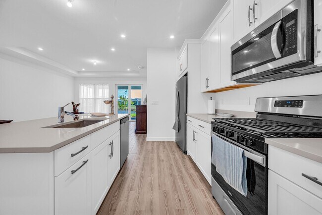 Building Photo - 9060 Remy Ln