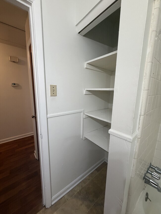 Building Photo - 520 Mimosa Pl