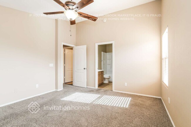 Building Photo - 423 W Corriente Ct