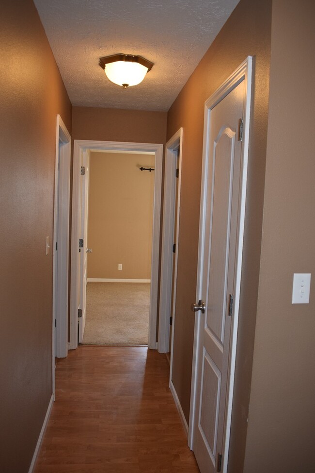 Building Photo - Beautiful spacious home in Waynesville