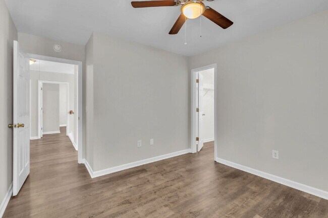 Building Photo - Stunning 4-Bed Home with Modern Kitchen, Bonus Space & Pool Access in Long Creek Plantation