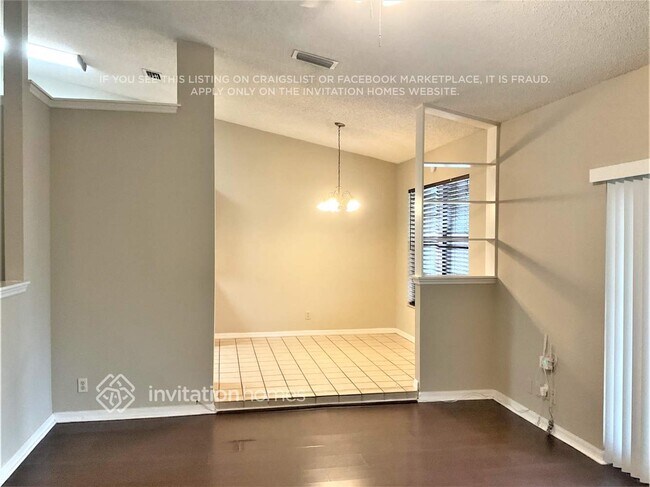 Building Photo - 12263 Lacewood Ln