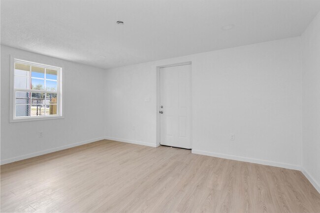 Building Photo - 16016 Green Manor Dr