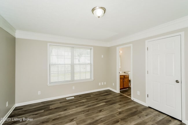 Building Photo - 8906 Greenmoore Dr