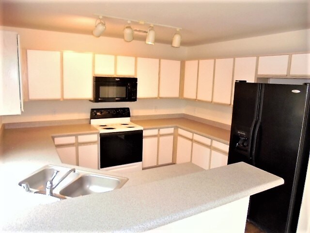 Building Photo - 12717 W Paradise Dr